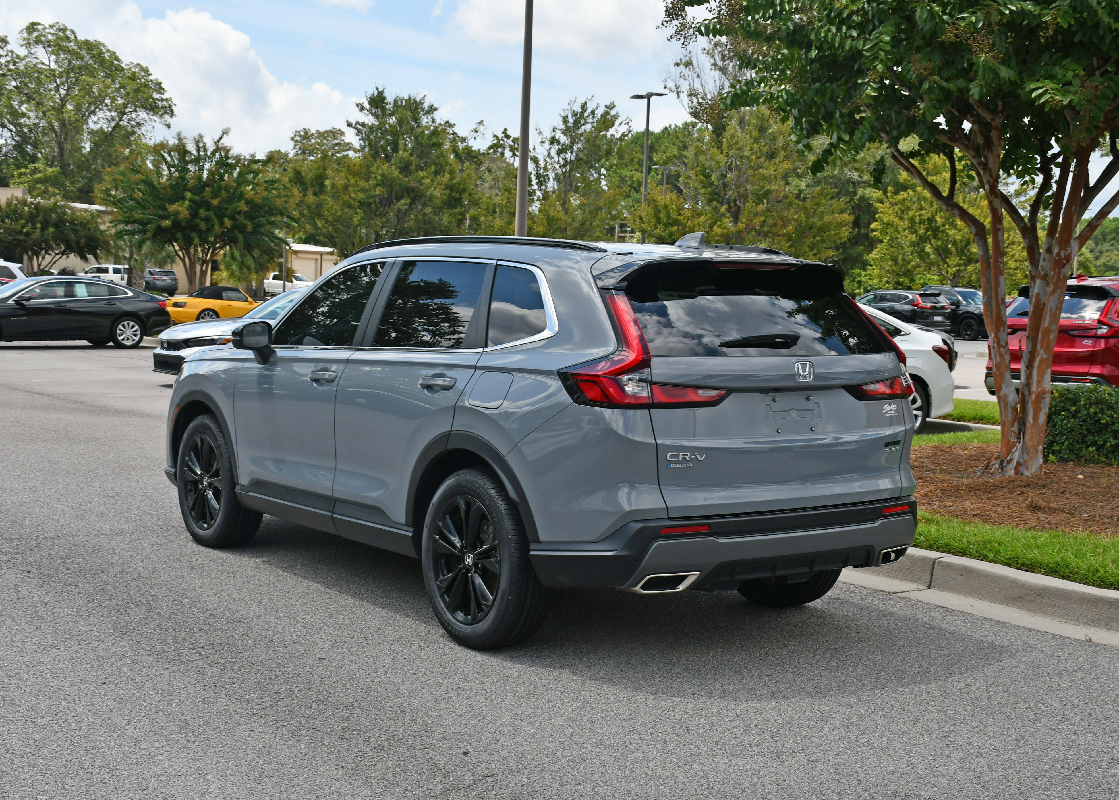 Used 2025 Honda CR-V Sport Touring image 3