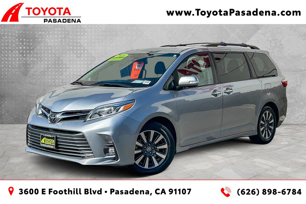 Used 2018 Toyota Sienna Limited w/ Carpet Mat Package video 1