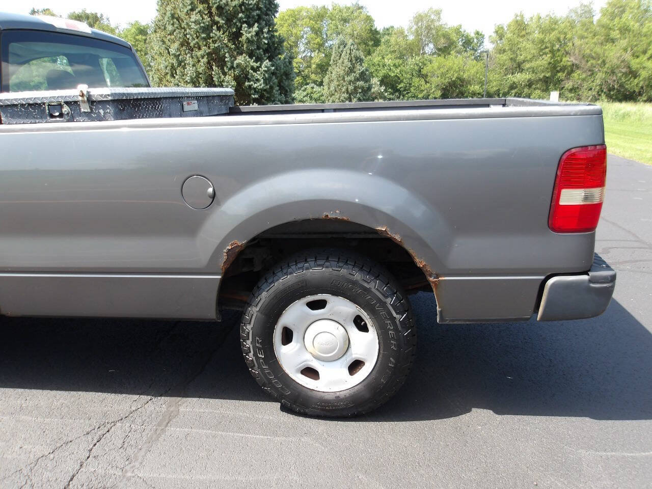 Used 2005 Ford F150 XL RWD image 41