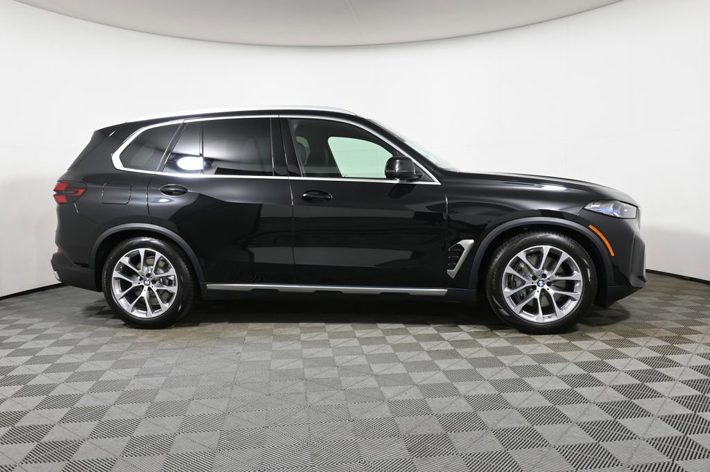 New 2026 BMW X5 xDrive50e AWD/4WD image 8