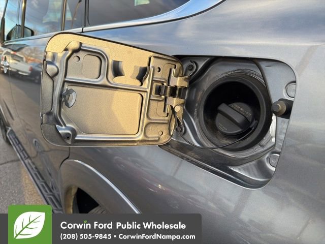 Used 2018 Nissan Armada Platinum w/ Captain Seat Package image 10