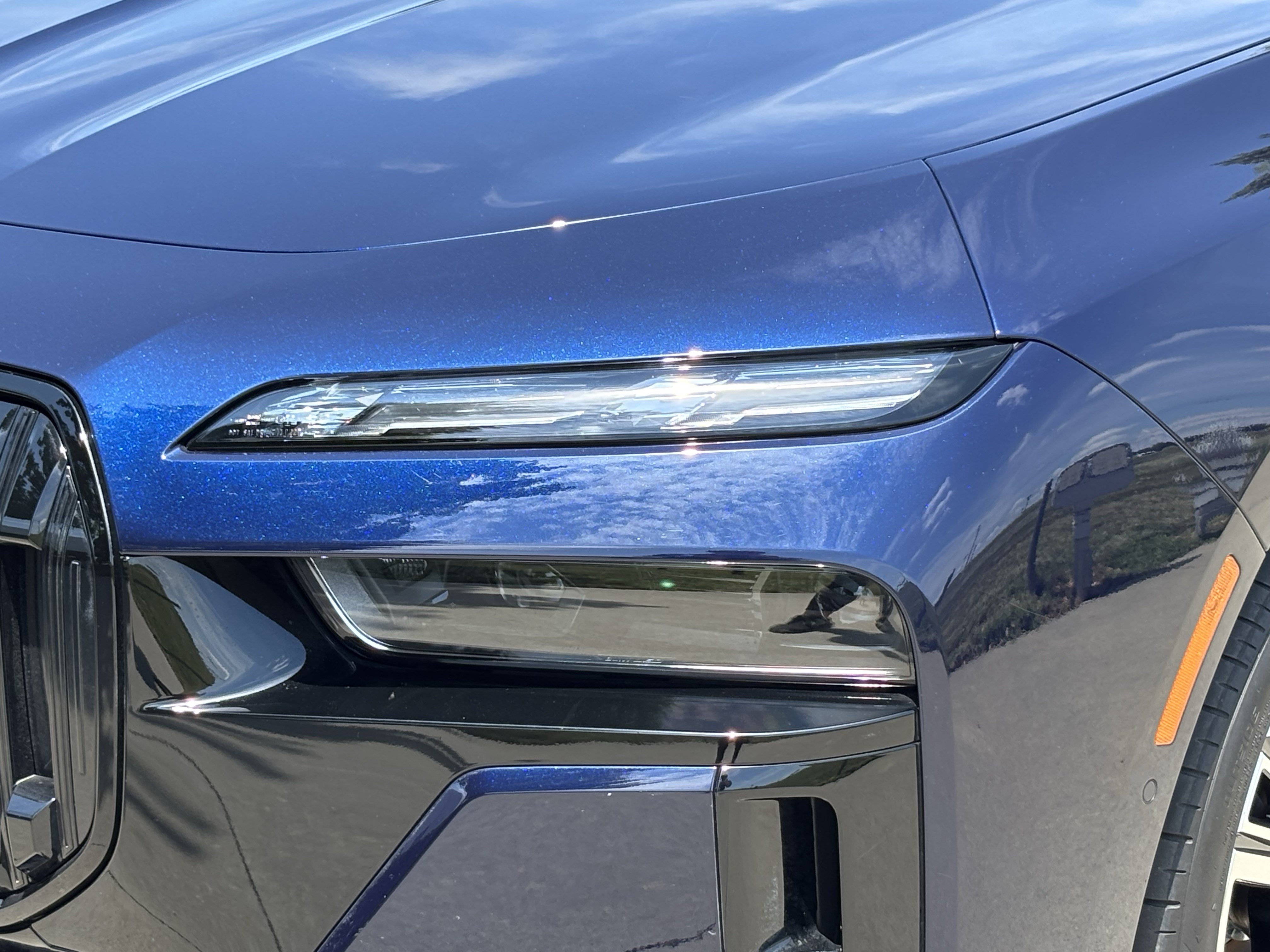 Certified 2023 BMW i7 xDrive60 w/ Executive Package 2 AWD/4WD image 6