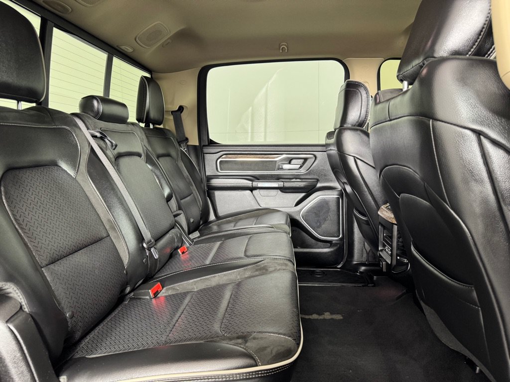 Used 2019 RAM 1500 Laramie AWD/4WD image 22