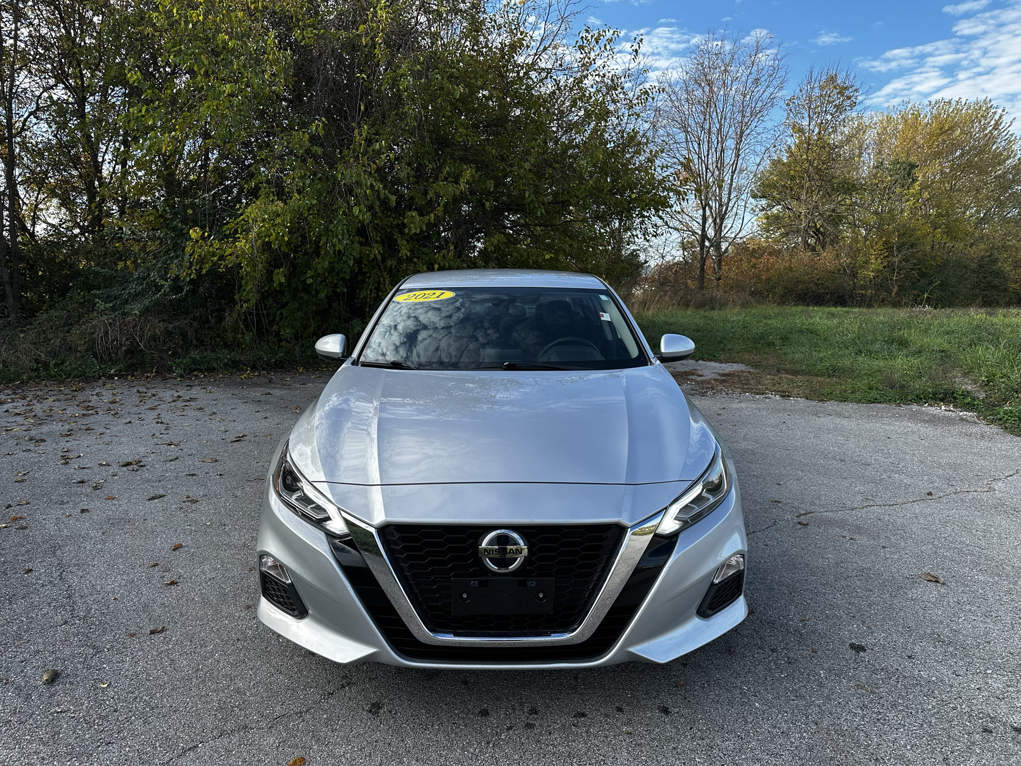 Used 2021 Nissan Altima 2.5 SV AWD/4WD image 2