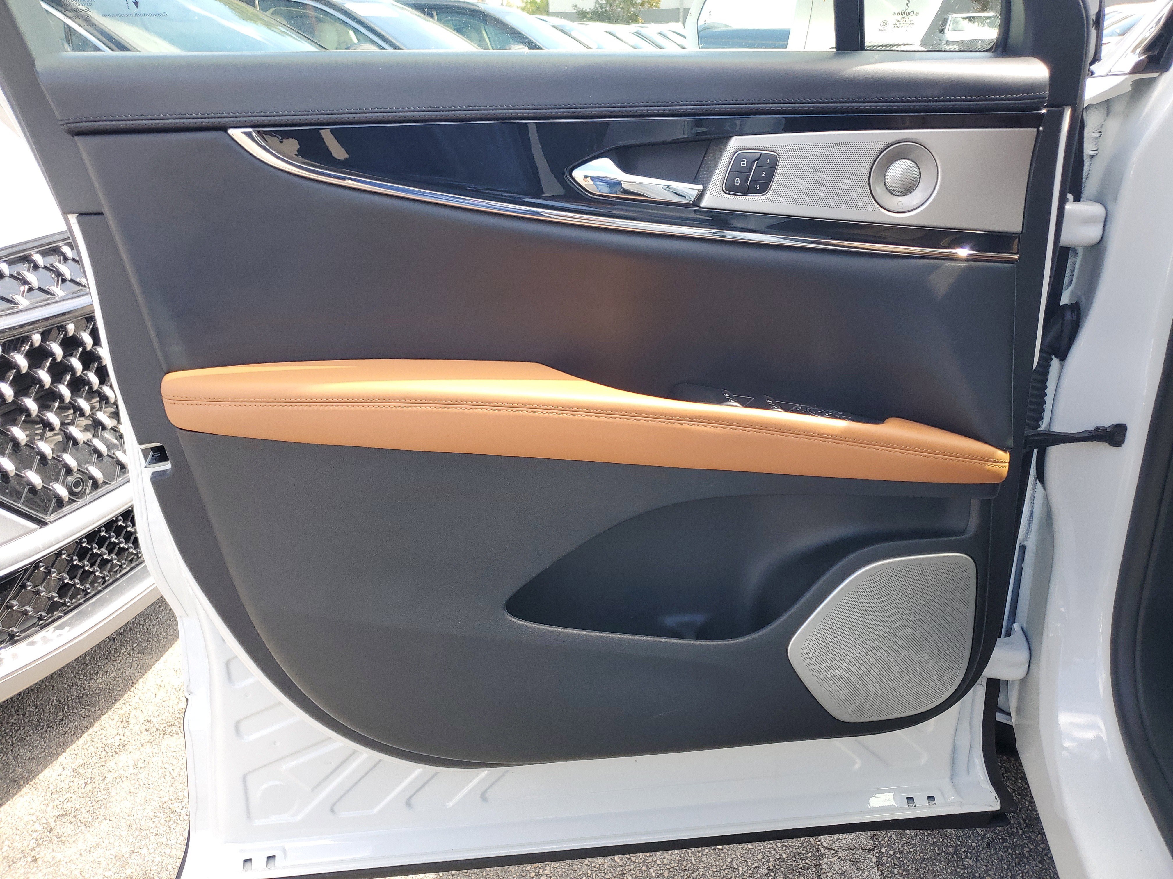 Certified 2023 Lincoln Nautilus Black Label image 16