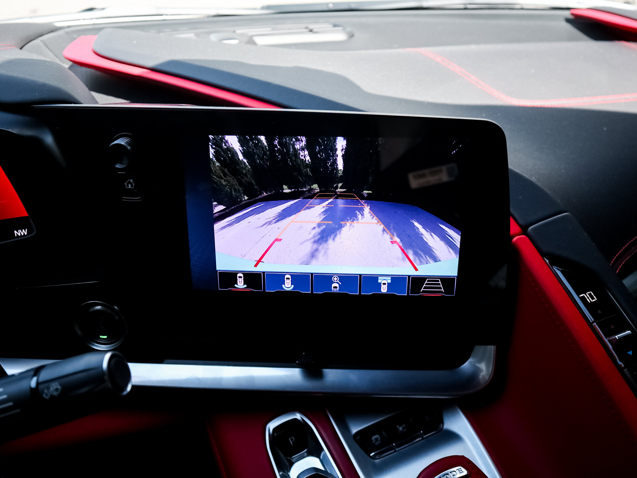Used 2024 Chevrolet Corvette Z06 RWD image 25
