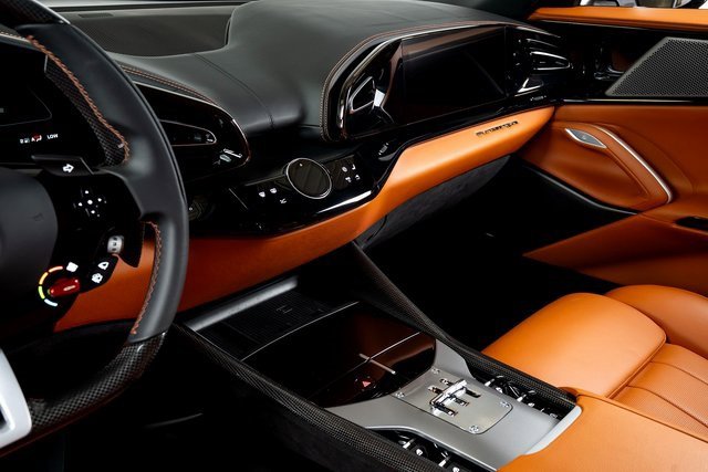 Used 2025 Ferrari Purosangue image 32