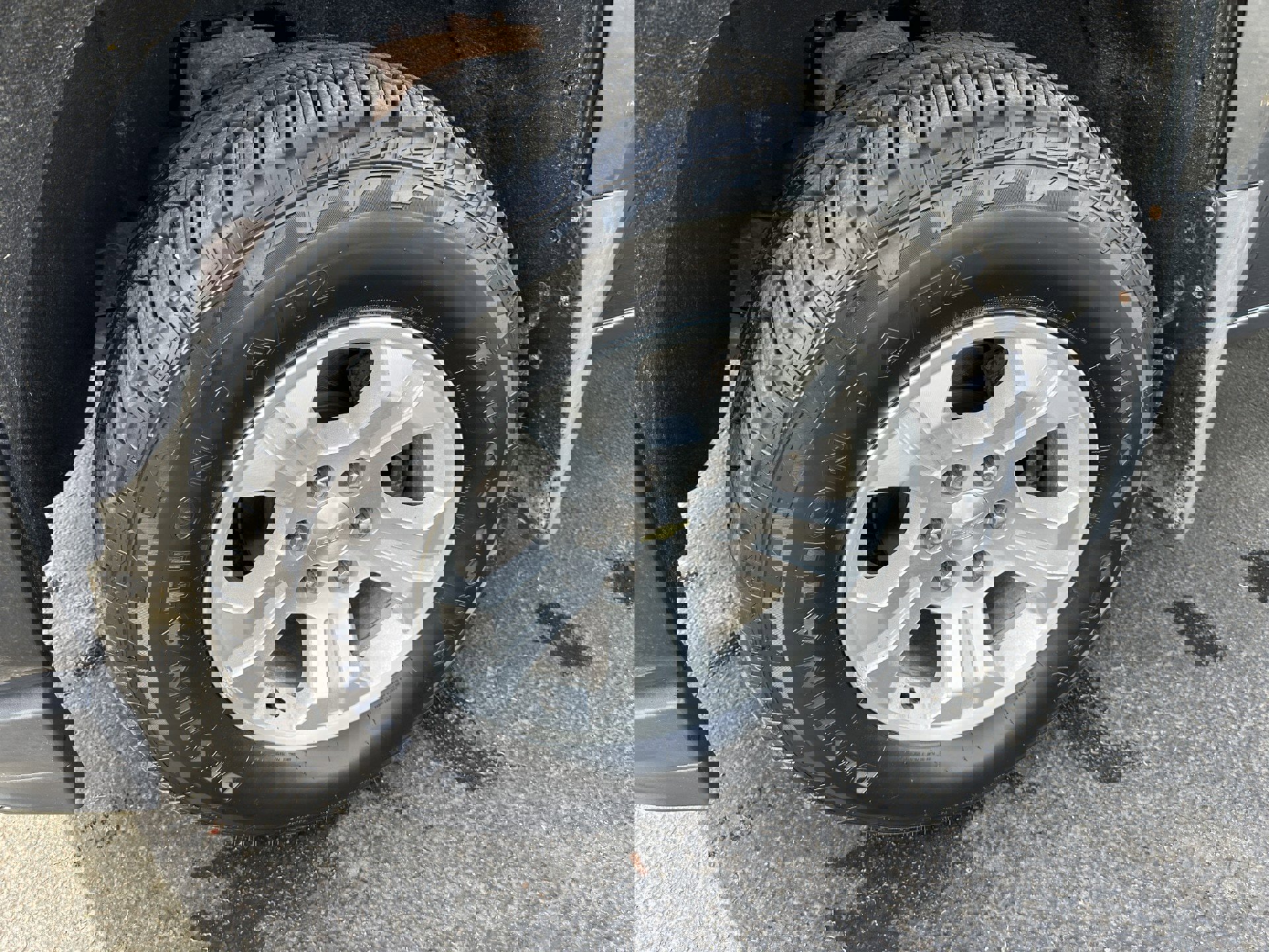 Used 2018 Chevrolet Silverado 1500 LT w/ All Star Edition image 9