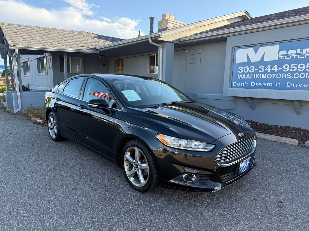 Used 2015 Ford Fusion SE AWD/4WD image 1