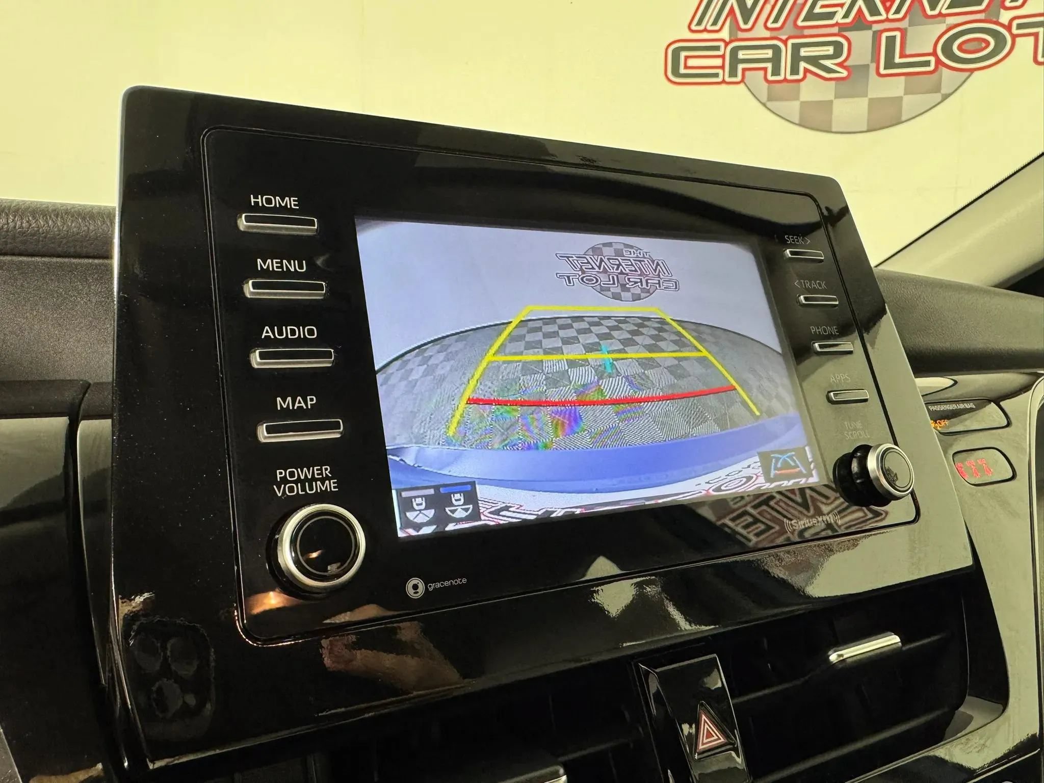 Used 2024 Toyota Camry SE w/ Cold Weather Package AWD/4WD image 17