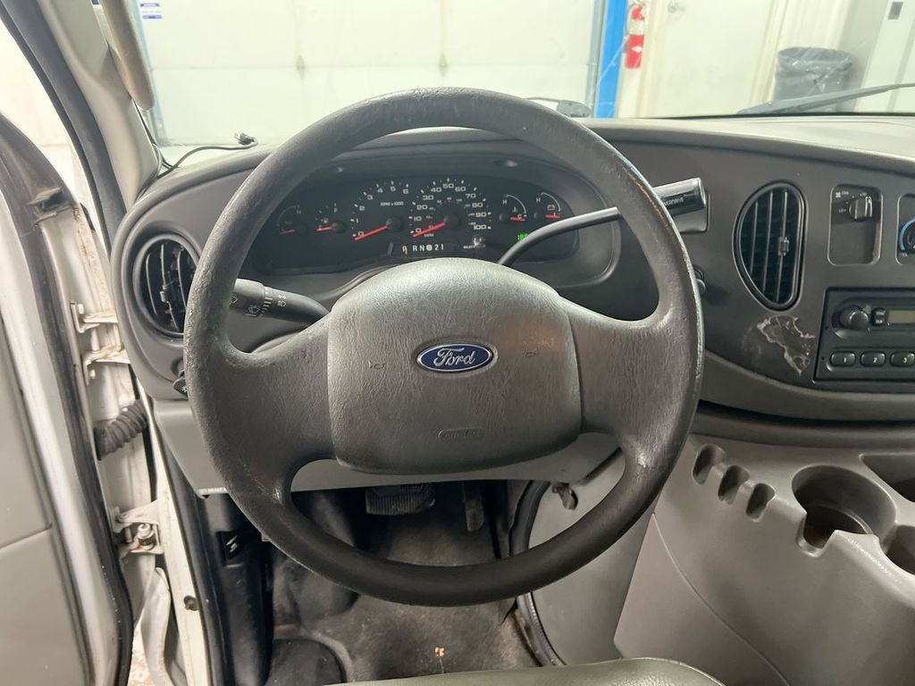 Used 2006 Ford E-250 and Econoline 250 image 11