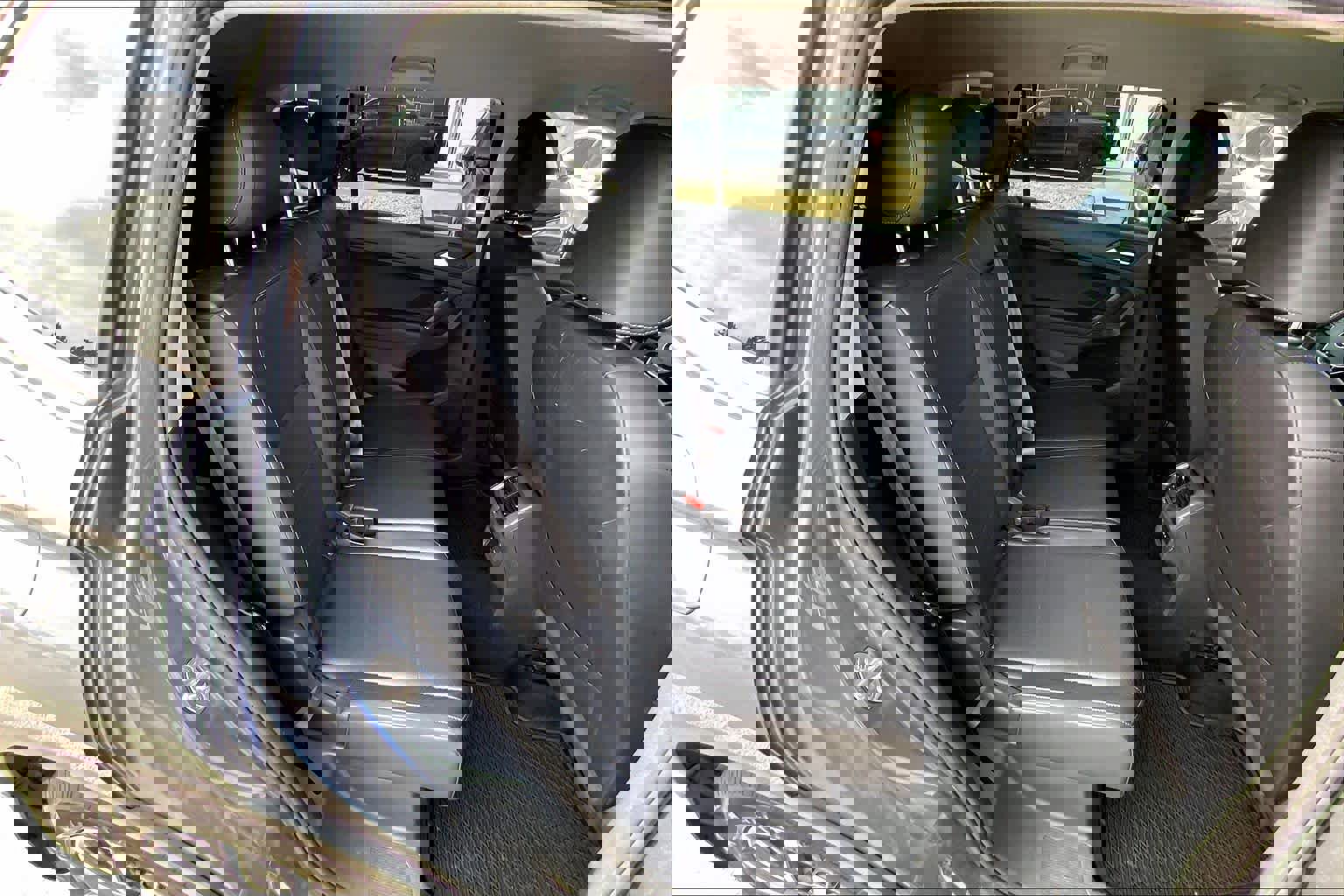 Used 2020 Volkswagen Tiguan SE image 20