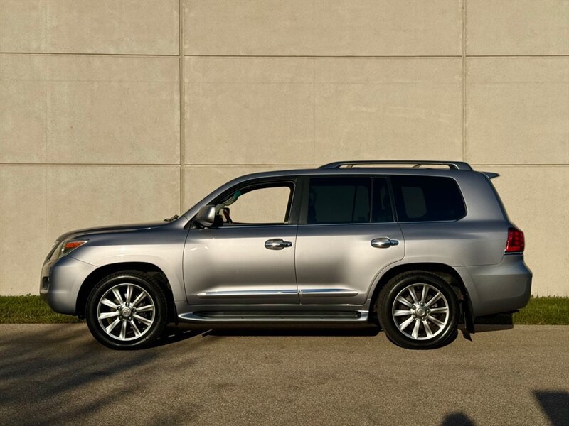 Used 2010 Lexus LX 570 4WD image 6