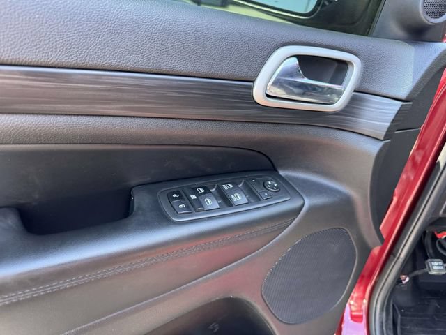 Used 2021 Jeep Grand Cherokee Laredo X RWD image 18