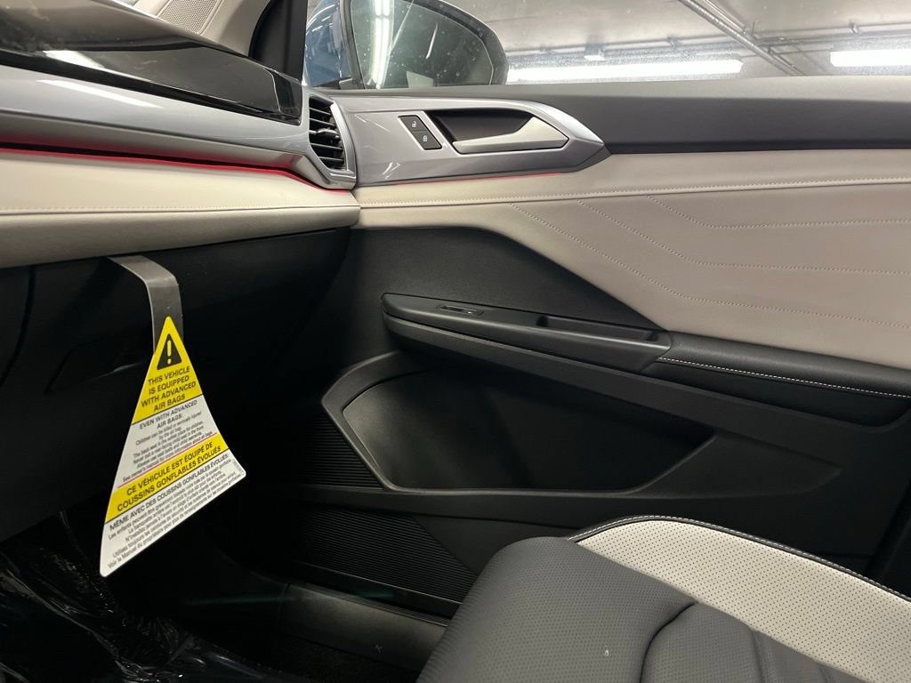 New 2026 Volkswagen Taos SEL AWD/4WD image 30