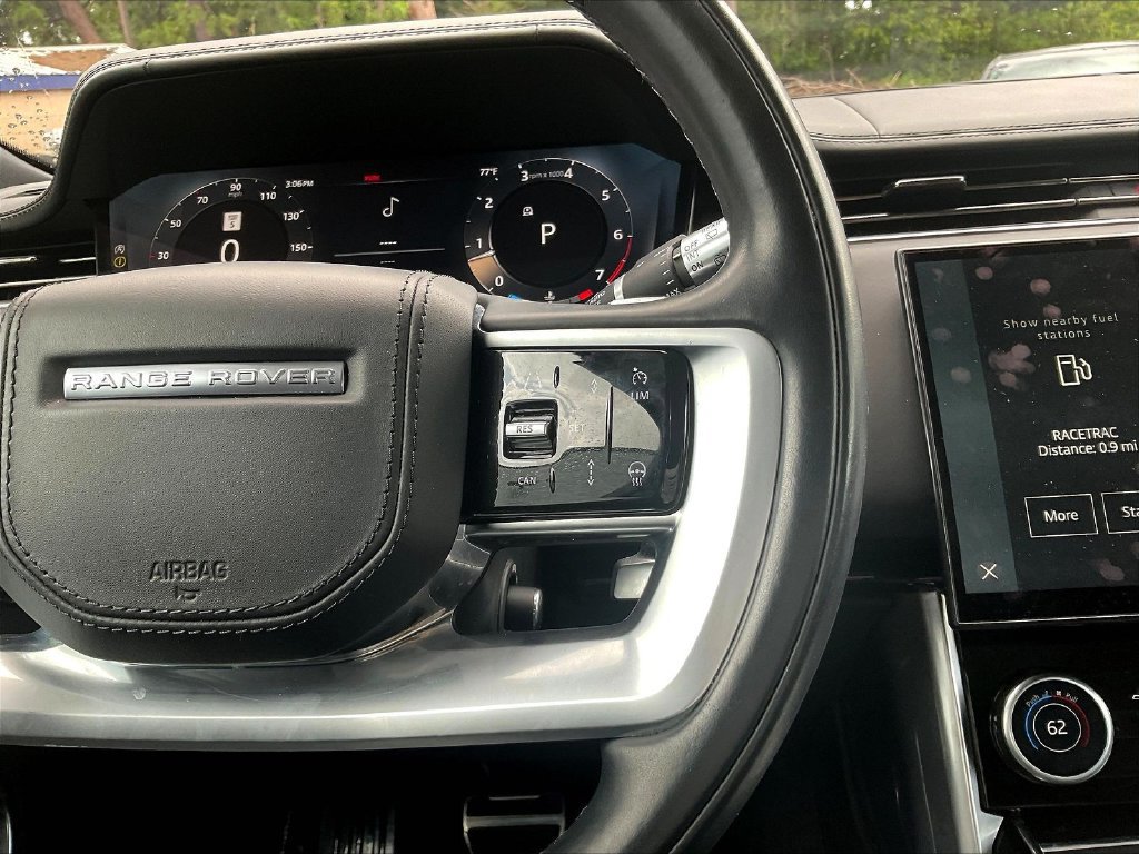 Used 2022 Land Rover Range Rover SE AWD/4WD image 11