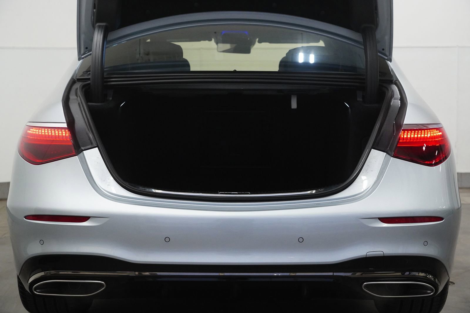 Used 2025 Mercedes-Benz S 580 4MATIC Sedan image 31