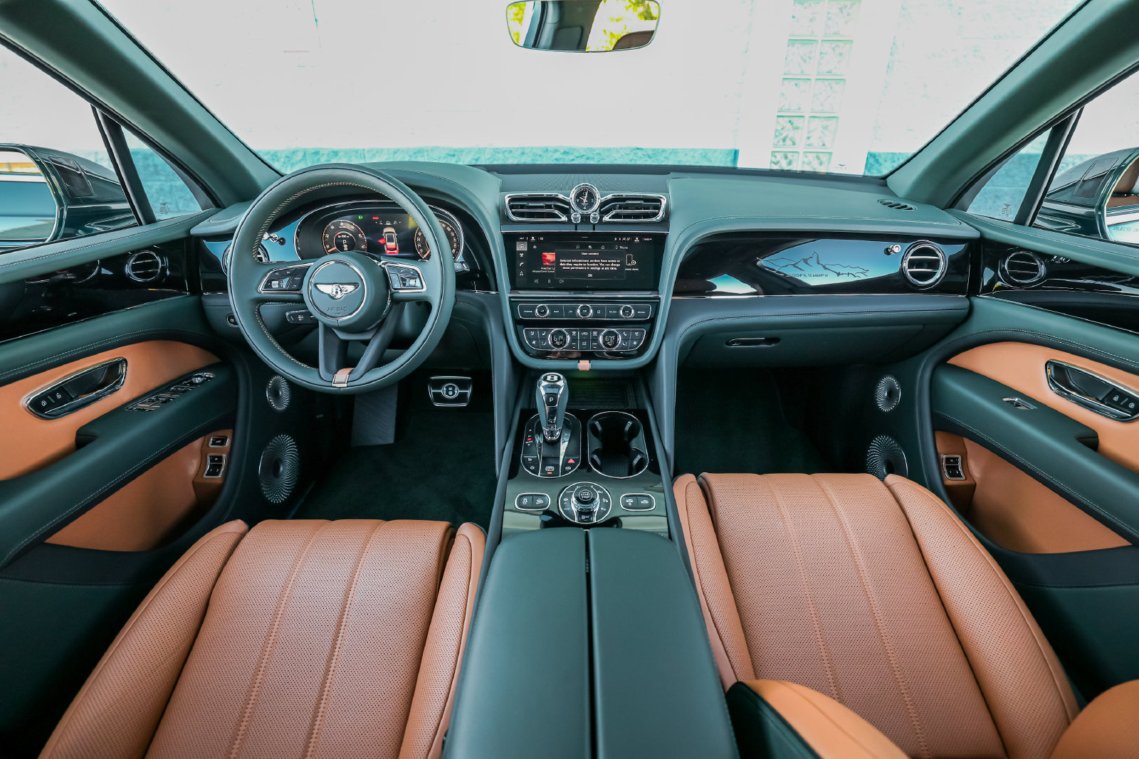 New 2027 Bentley Bentayga AWD/4WD image 4