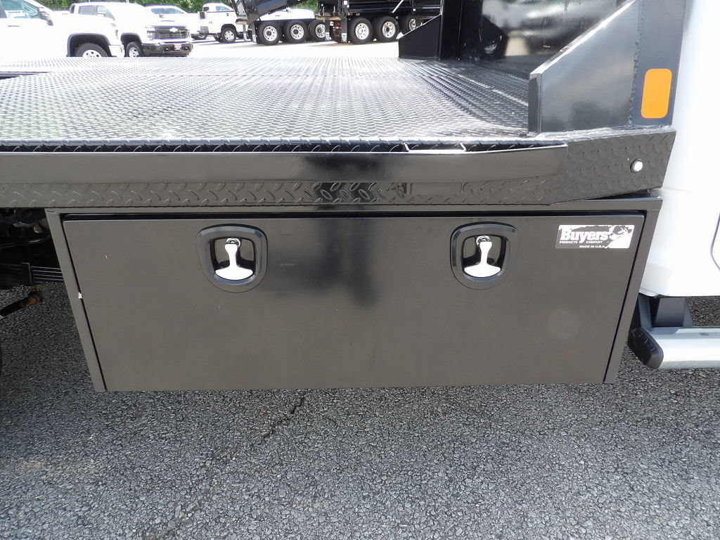 Used 2024 RAM 5500 Tradesman w/ Chrome Appearance Group AWD/4WD image 52