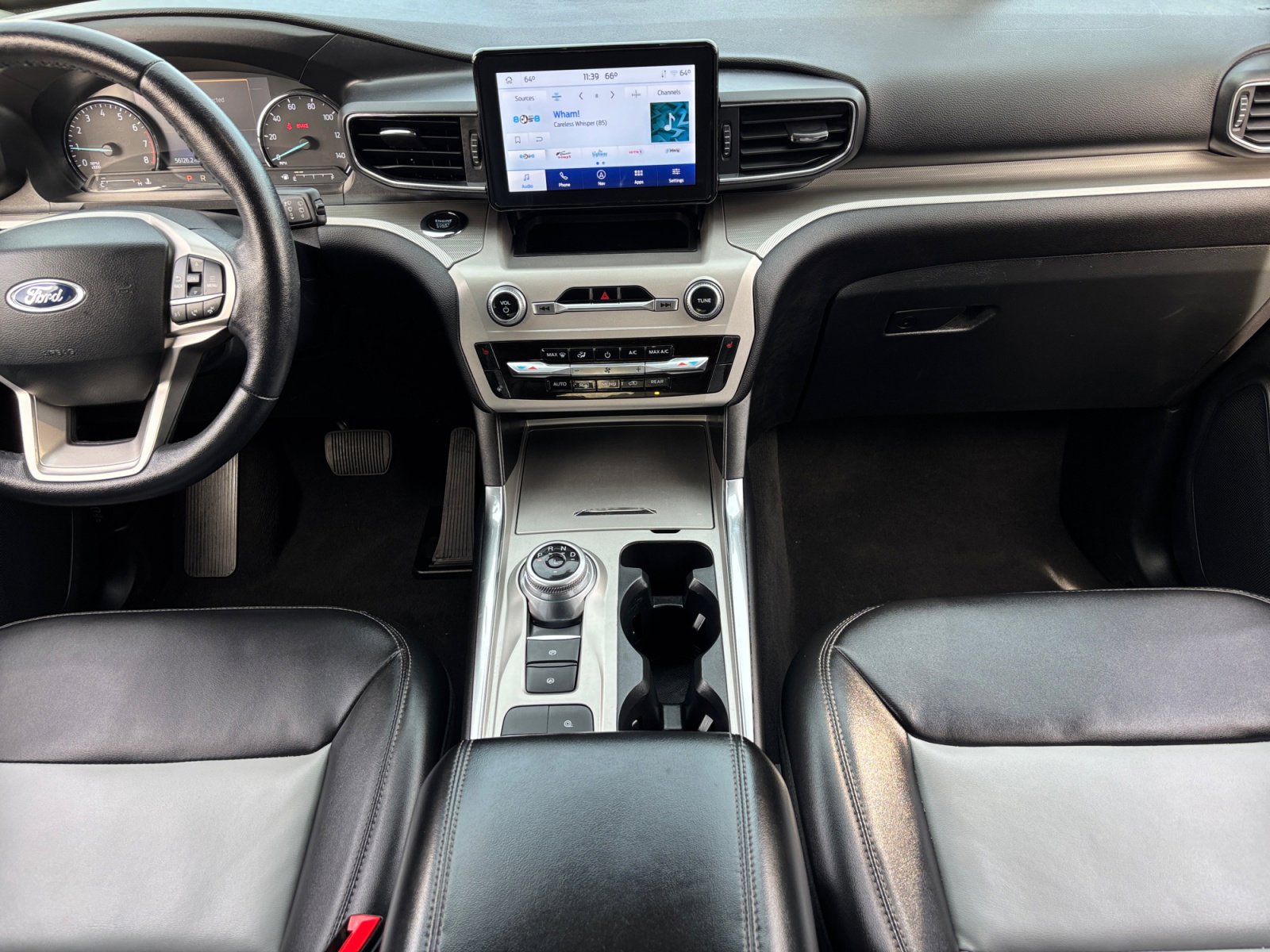 Used 2022 Ford Explorer XLT w/ Equipment Group 202A image 20