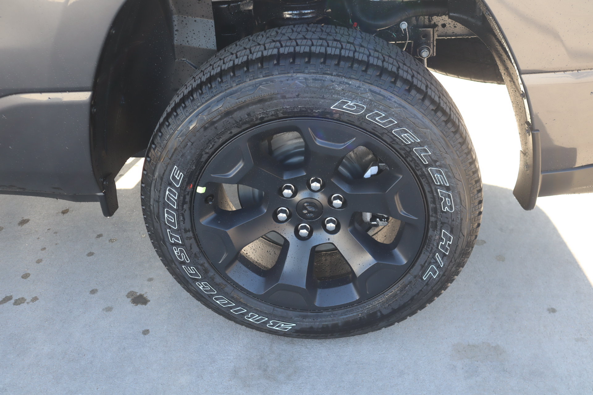 New 2026 RAM 1500 Express AWD/4WD image 17