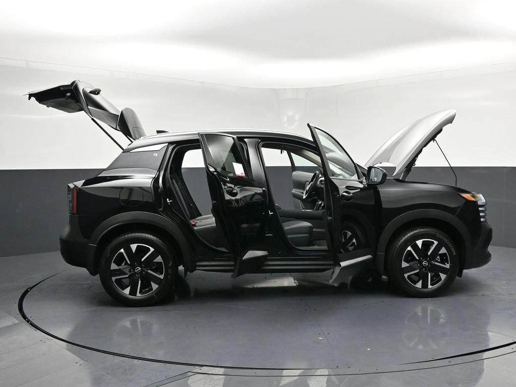 New 2026 Nissan Kicks SV w/ SV Premium Package AWD/4WD image 32