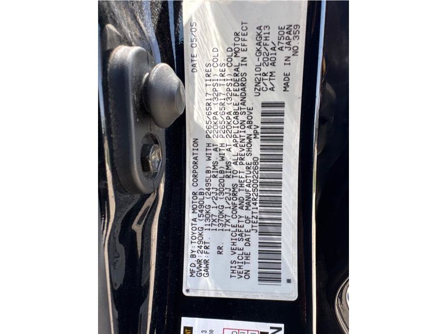 Used 2005 Toyota 4Runner SR5 RWD image 16