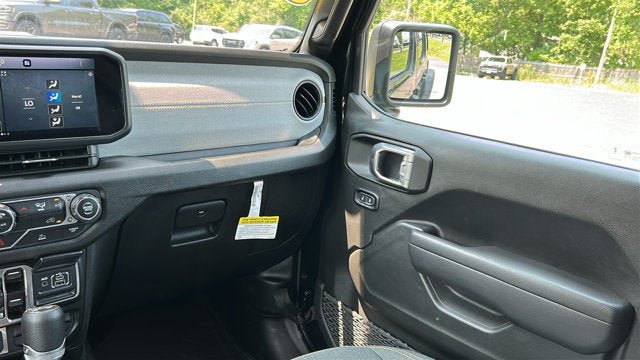 Certified 2025 Jeep Wrangler Unlimited Sport AWD/4WD image 24