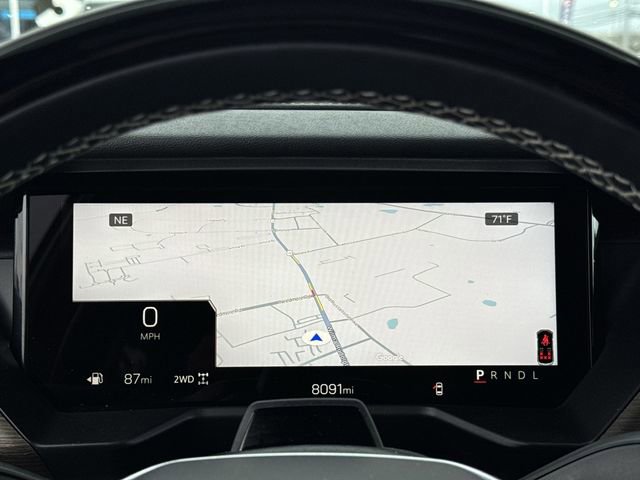 Used 2025 GMC Acadia Denali w/ Super Cruise Package image 16