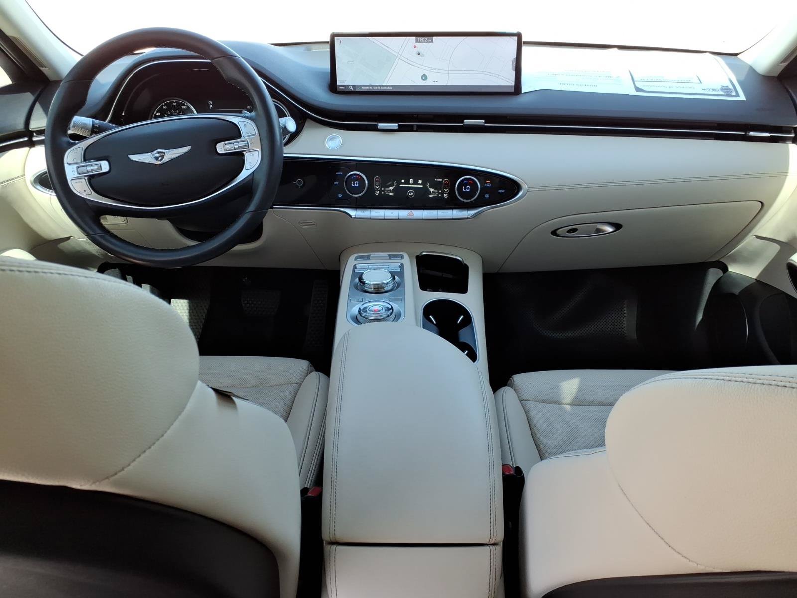 Certified 2022 Genesis GV70 2.5T AWD/4WD image 18
