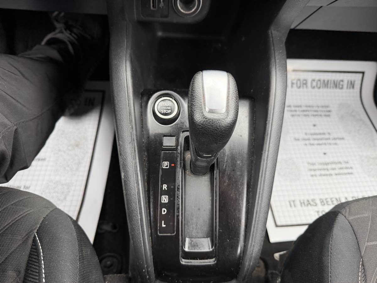 Used 2022 Nissan Kicks S image 35