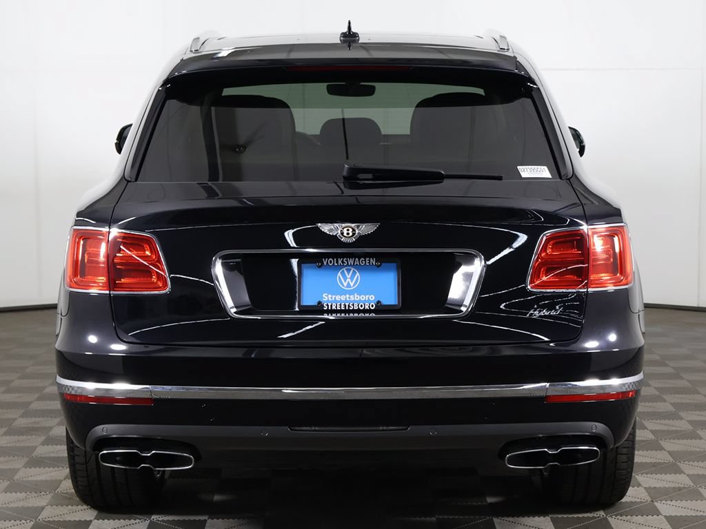 Used 2020 Bentley Bentayga Plug-In Hybrid AWD/4WD image 17