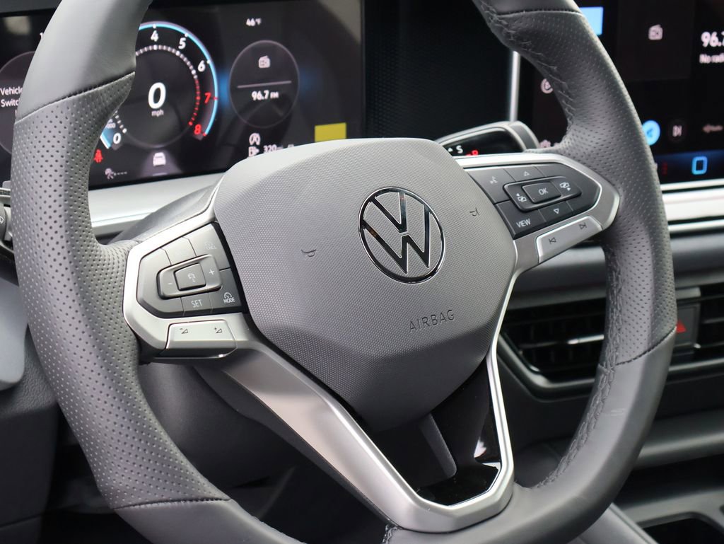 New 2026 Volkswagen Tiguan SE R-Line AWD/4WD image 23