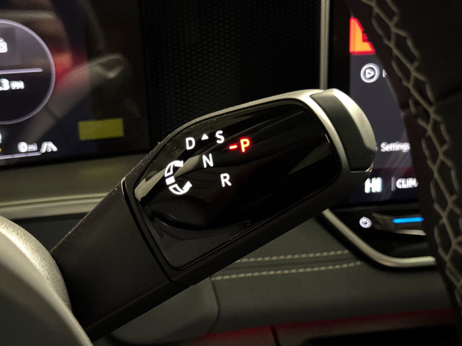 New 2026 Volkswagen Tiguan SE image 20