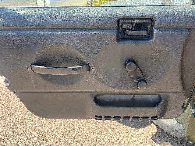 Used 1998 Jeep Wrangler SE AWD/4WD image 12