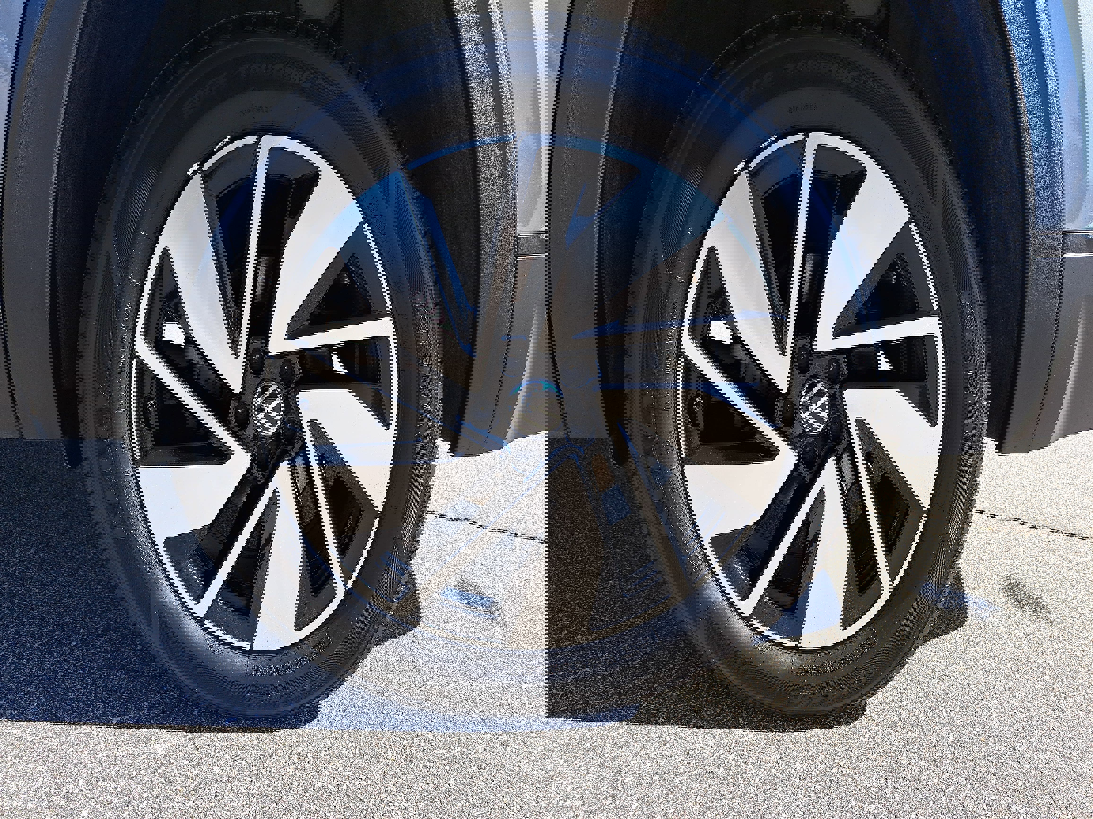 Used 2024 Volkswagen Atlas SE image 30