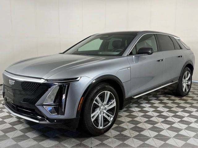 Used 2024 Cadillac Lyriq Tech RWD video 2