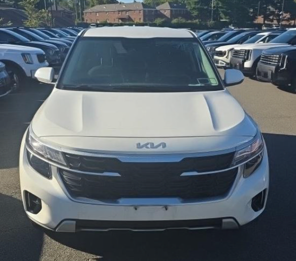 Used 2024 Kia Seltos LX AWD/4WD image 10