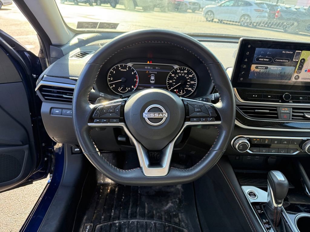 Used 2024 Nissan Altima 2.5 SR w/ SR Premium Package image 15