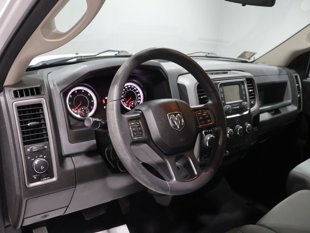 Used 2019 RAM 1500 Express AWD/4WD image 16