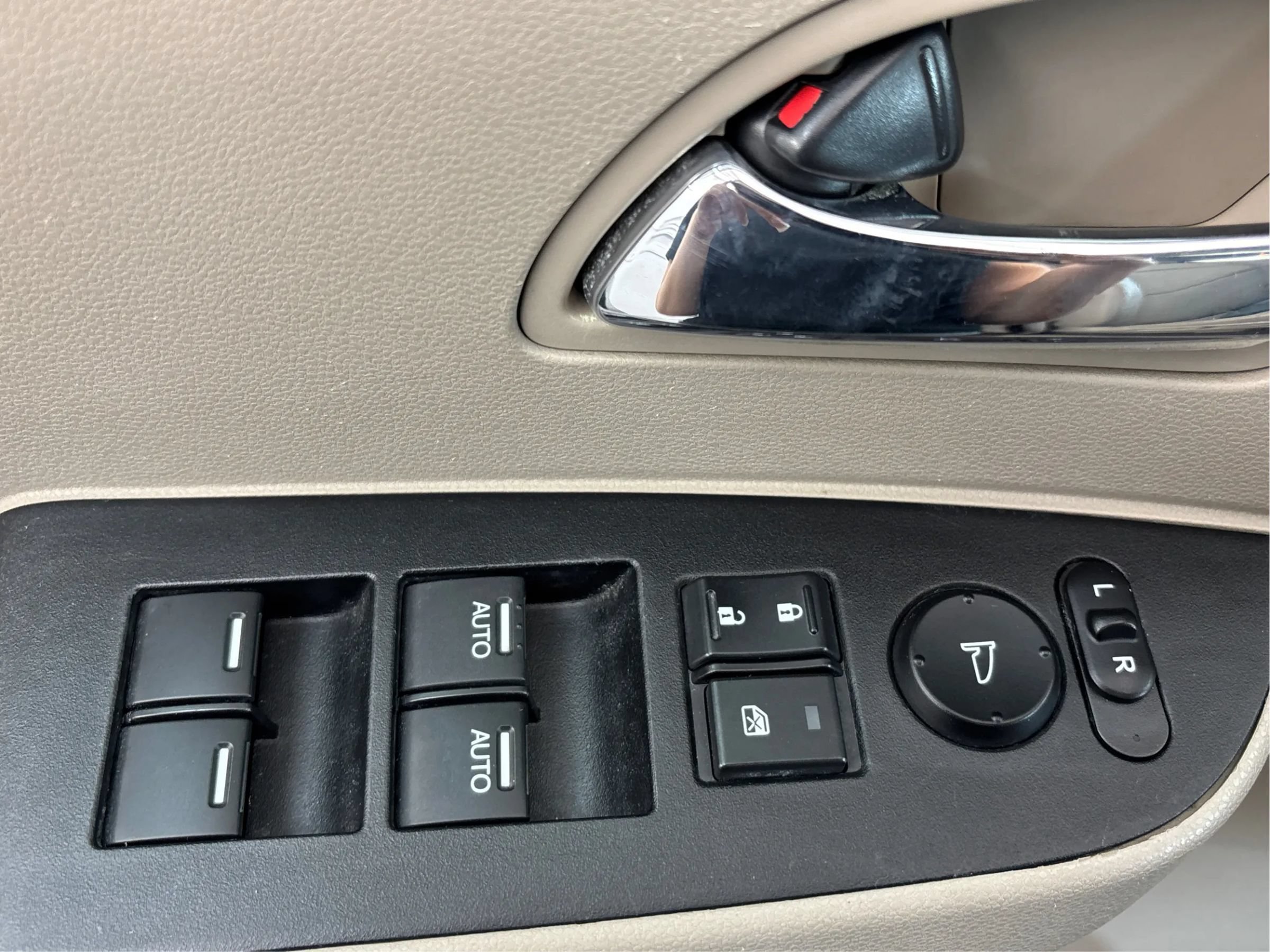 Used 2014 Honda Odyssey EX-L image 40