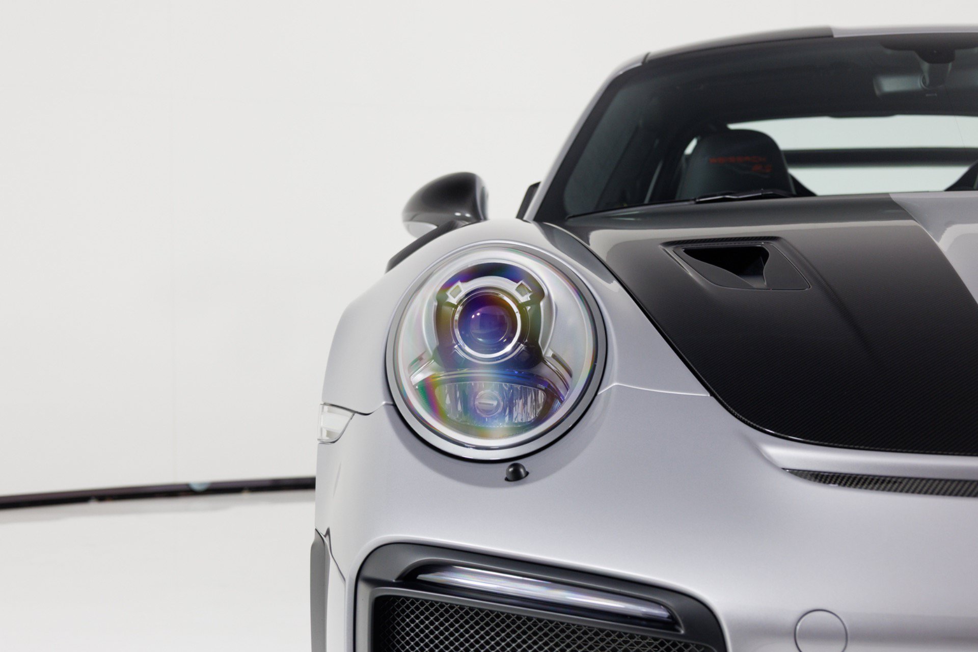 Used 2018 Porsche 911 GT2 RS RWD image 60