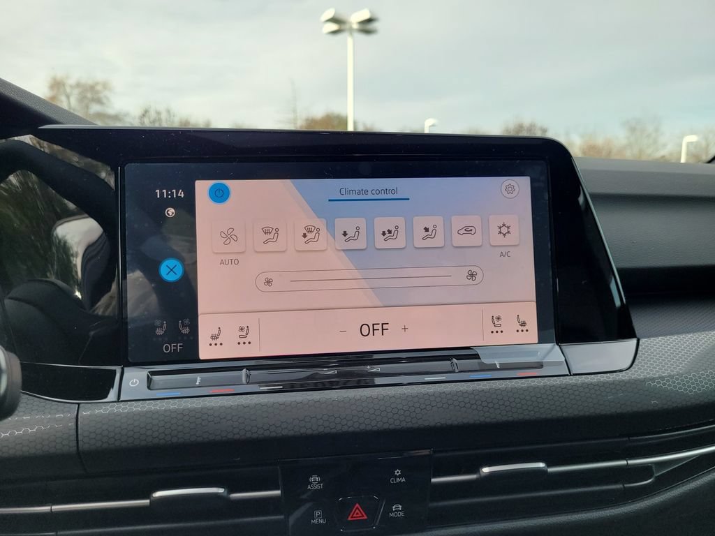 New 2024 Volkswagen GTI SE FWD image 19