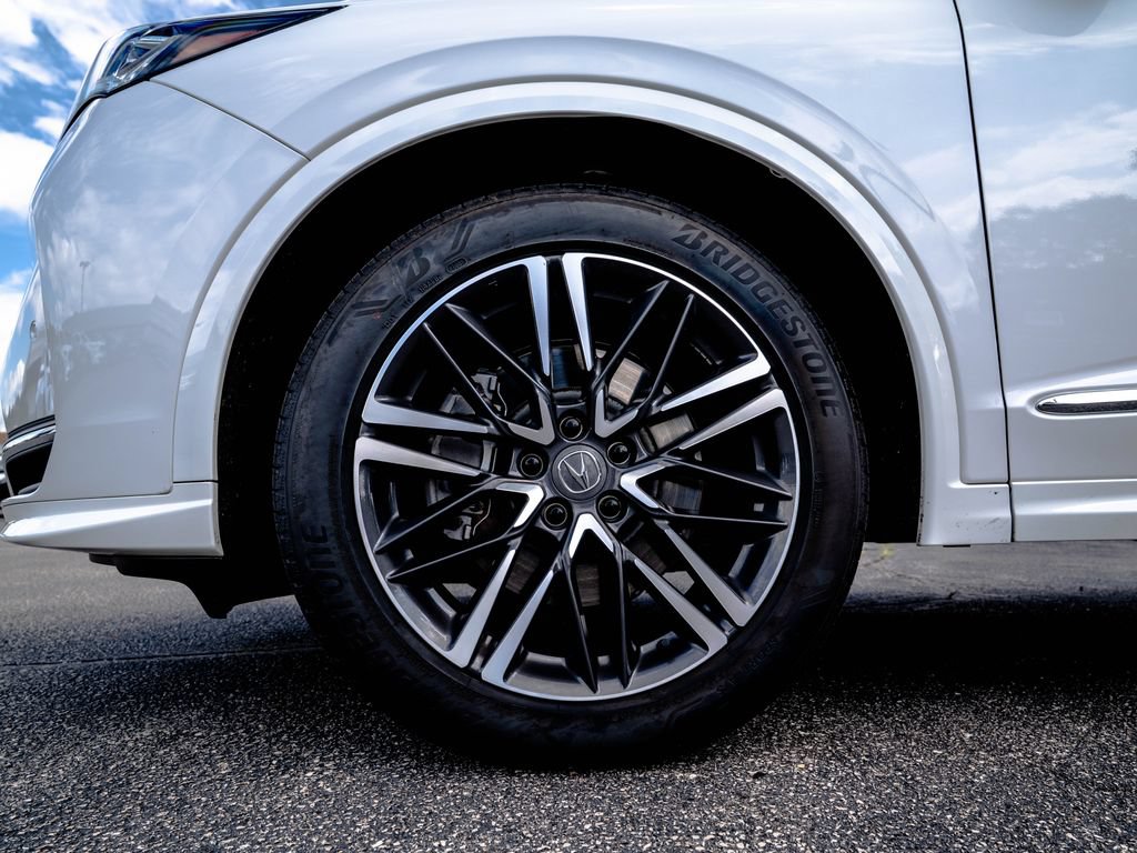 Certified 2026 Acura MDX w/ Advance Package AWD/4WD image 14