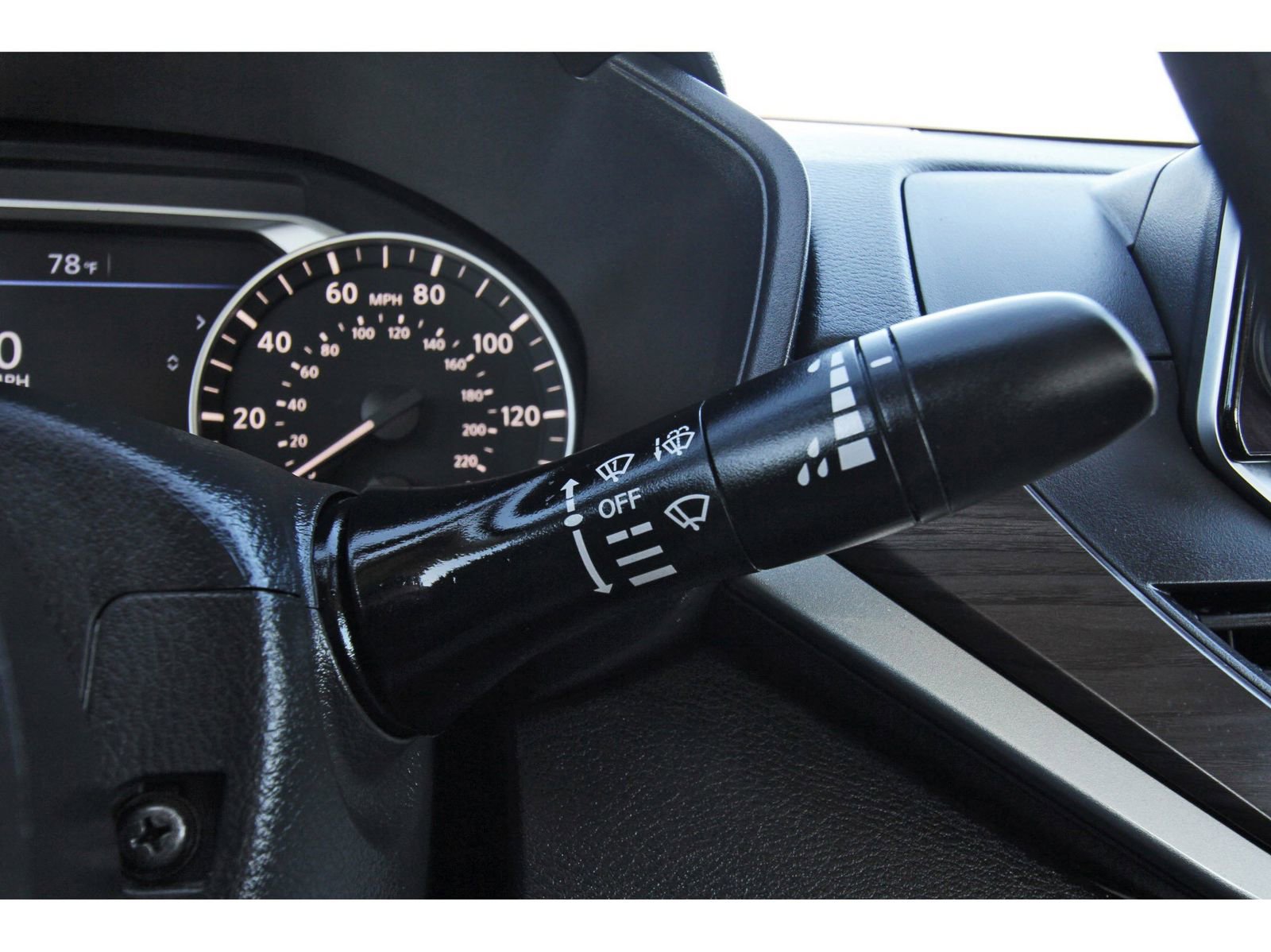 Used 2024 Nissan Altima 2.5 SV image 21