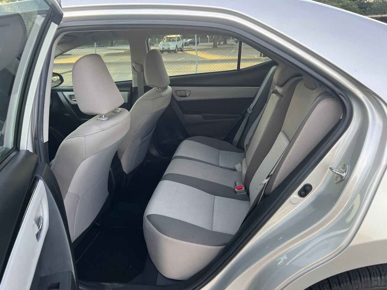Used 2019 Toyota Corolla LE FWD image 12