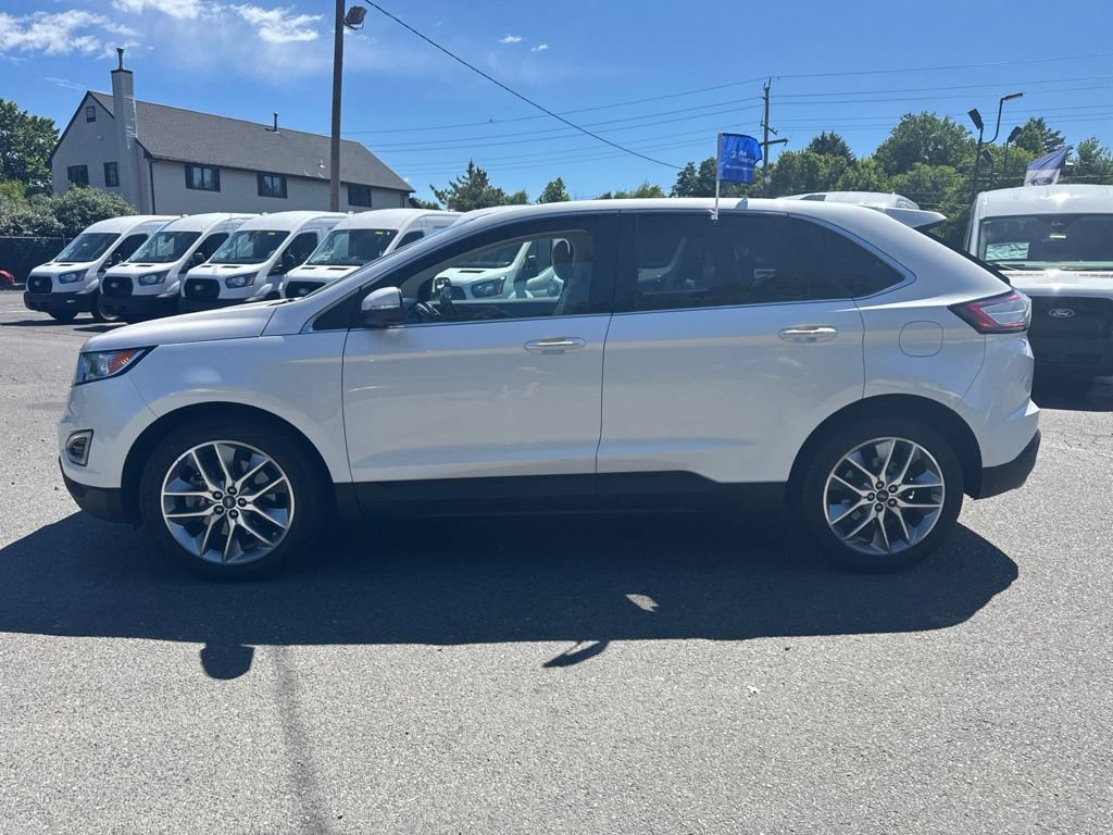 Used 2018 Ford Edge Titanium w/ Equipment Group 301A AWD/4WD image 2