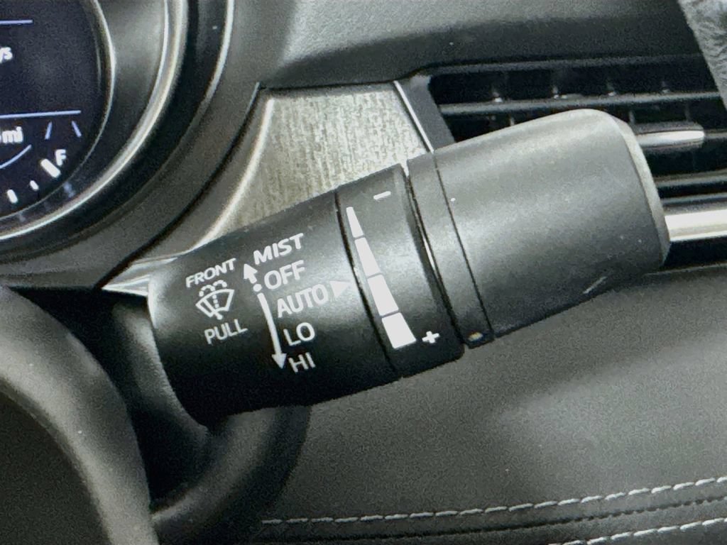 Used 2021 MAZDA MAZDA6 Touring FWD image 14