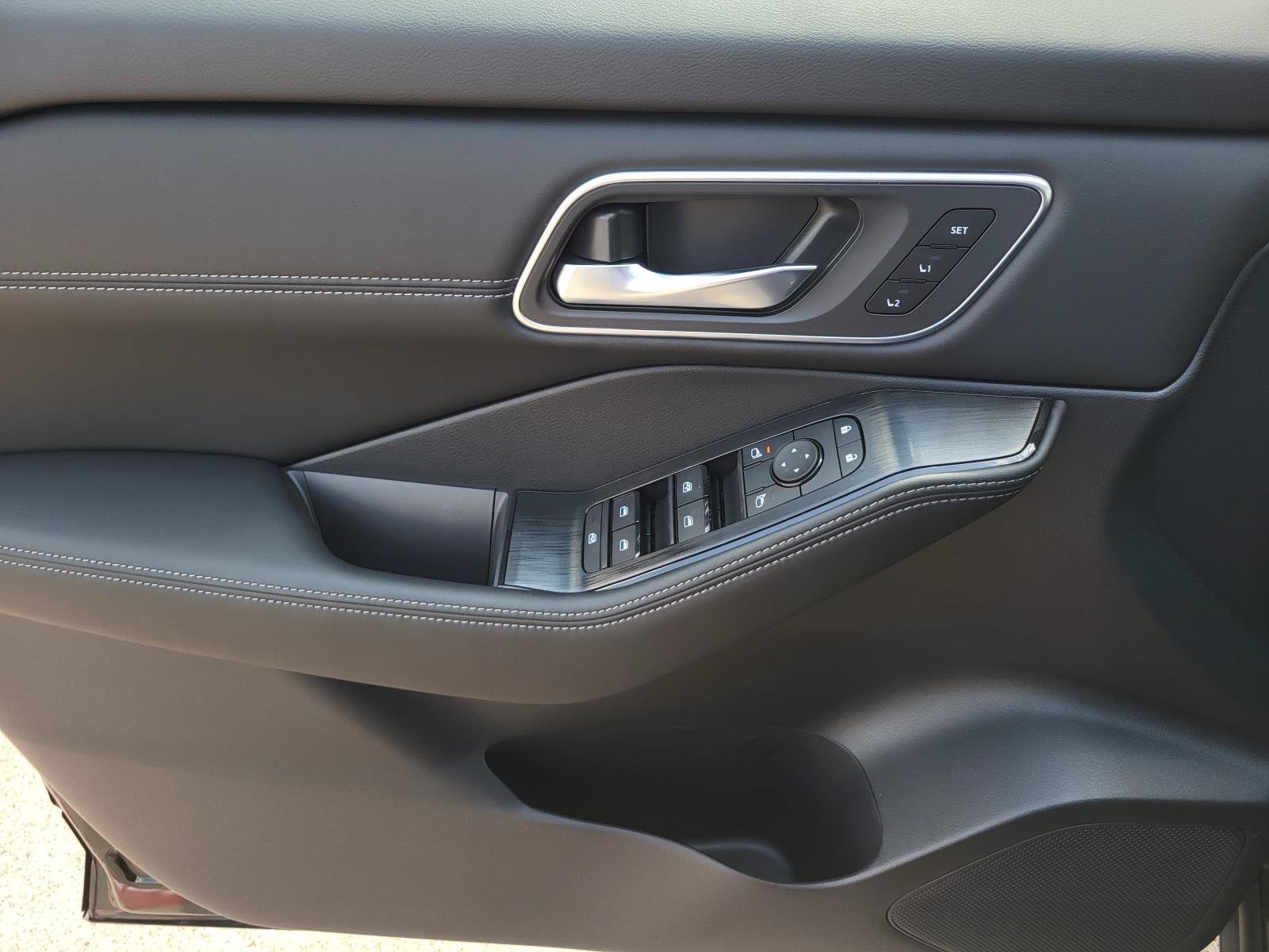 New 2026 Nissan Rogue Platinum AWD/4WD image 19