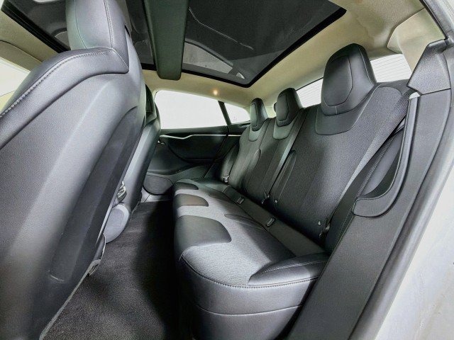 Used 2014 Tesla Model S 85 RWD image 21
